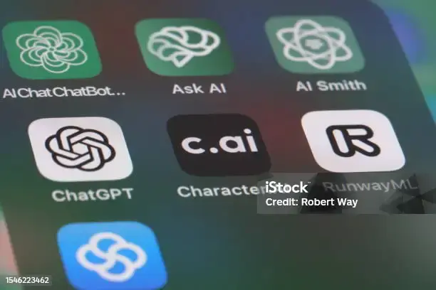 character-ai-offenai-chatgpt-und-runway-runwayml-app-auf-dem-bildschirm-verschiedene-ki